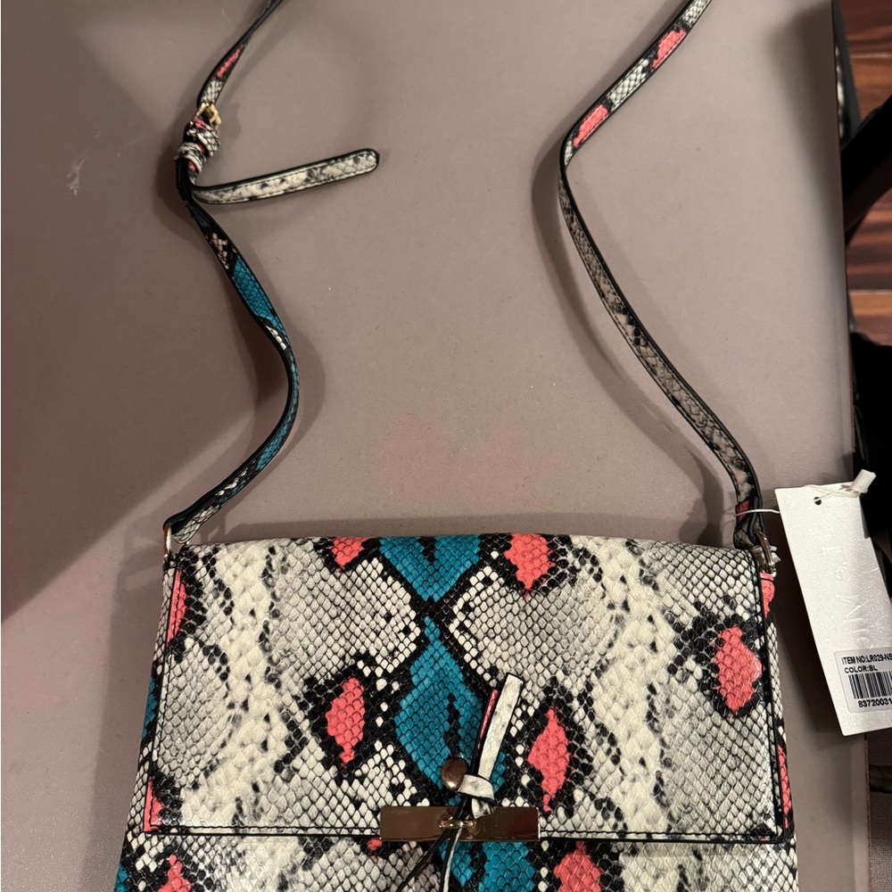 Stylish Snakeskin Pattern Crossbody Bag